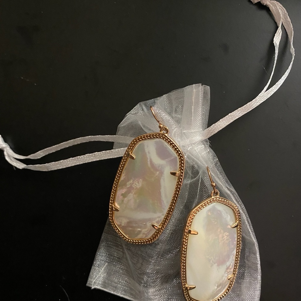 Gorgeous Kendra Scott White Mother of Pearl.  Elegant 2 inch drop.